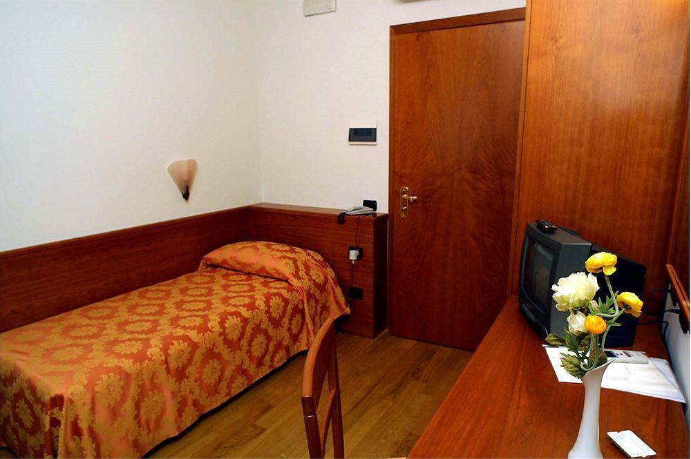 Hotel La Villetta Calenzano Exterior photo